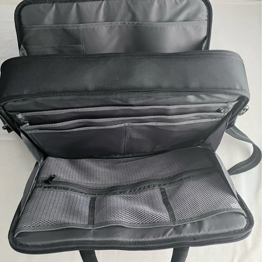 Dell Laptop Bag Briefcase with Shoulder Strap Black Sturdy Professional …